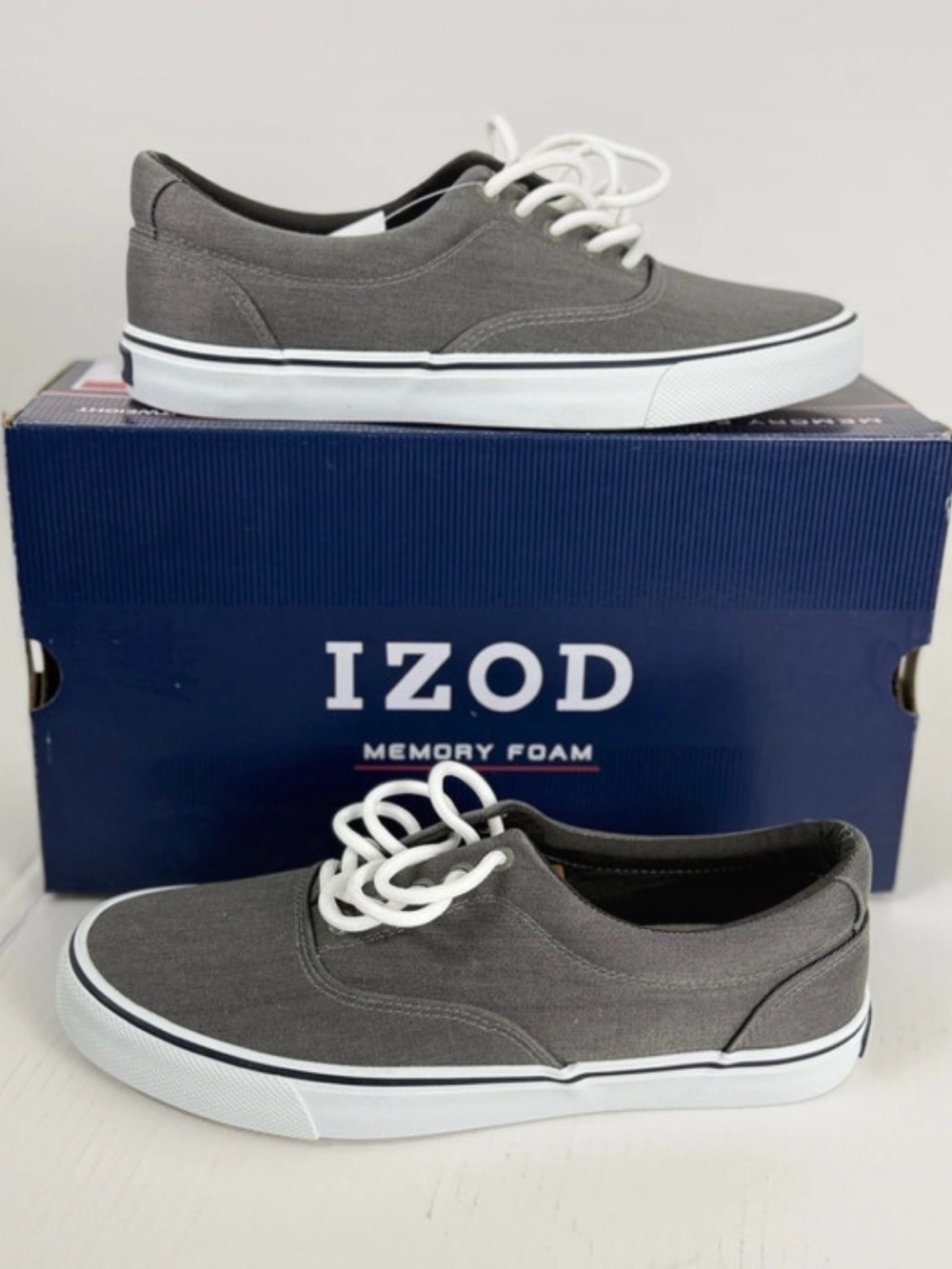 IZOD Men's Gray Canvas Lace-Up Sneakers